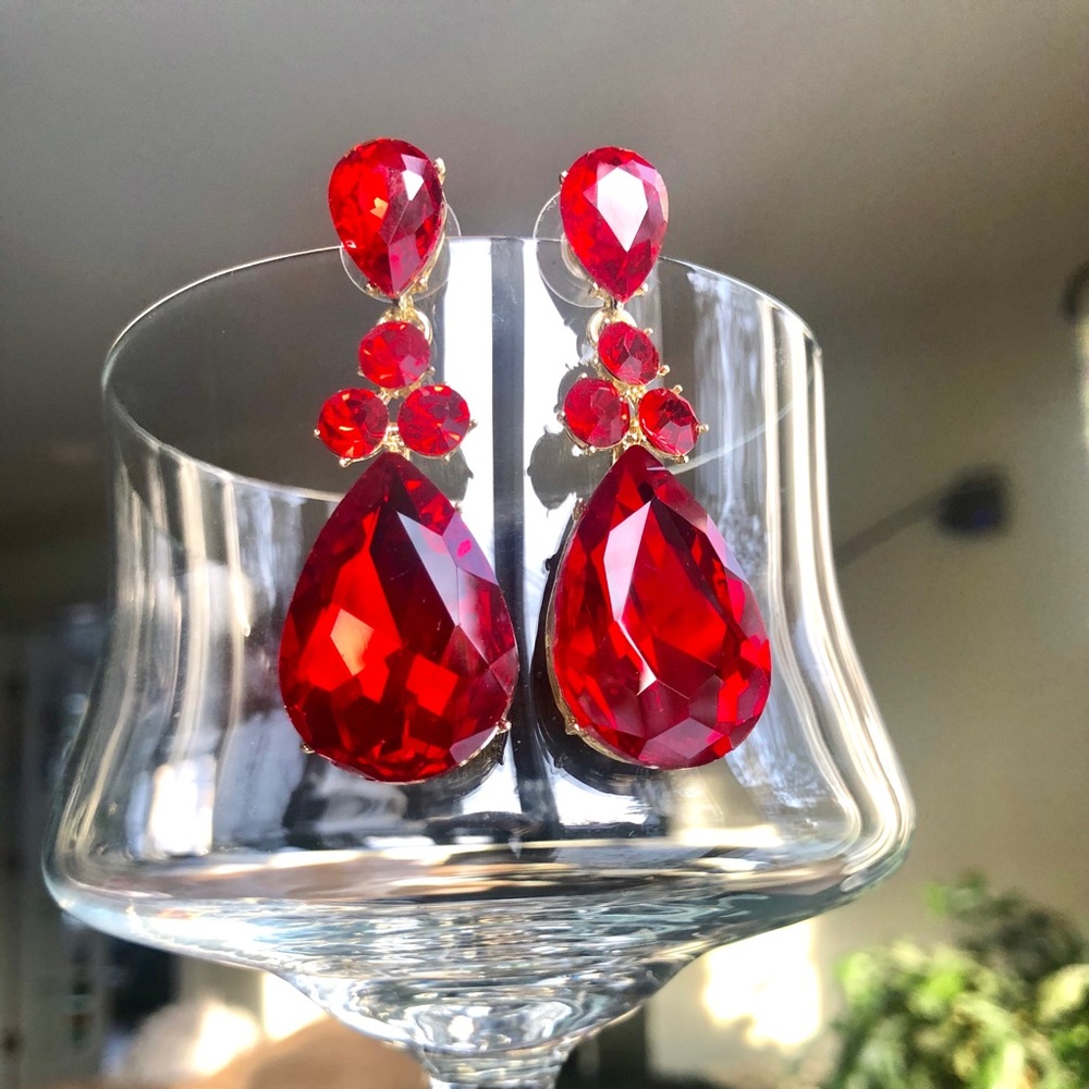 🌹 Red dangle teardrop earrings 🌹b#12